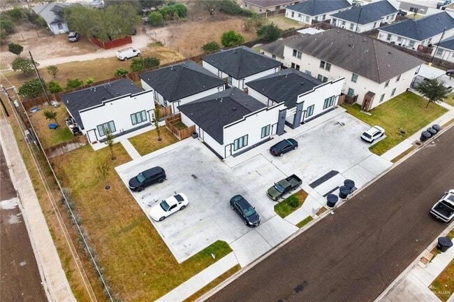 Foto del edificio - 1429 W Harrison Ave