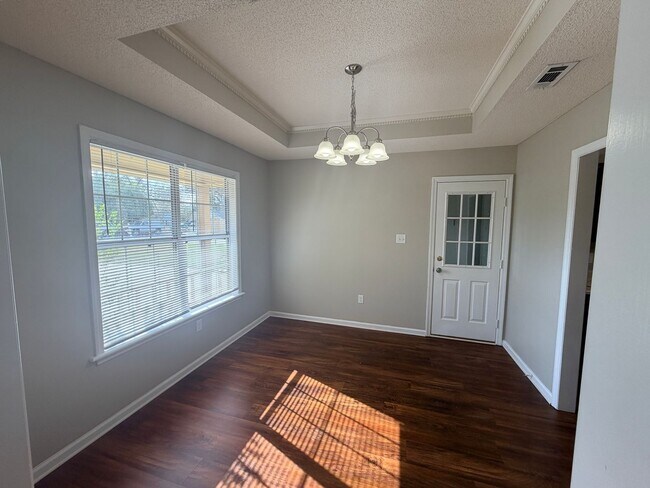 Foto del edificio - Check Out This 3BD/2B Home!!