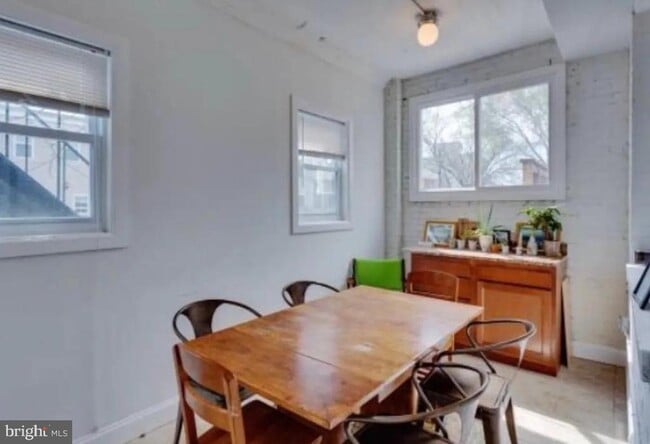 Foto del edificio - 1223 Orren St NE