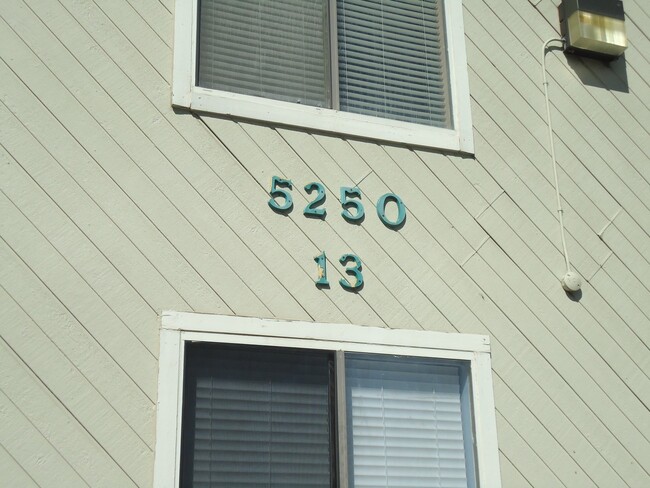 Photo - (52HU#13-101)
Littleton Location - Studio Apartment