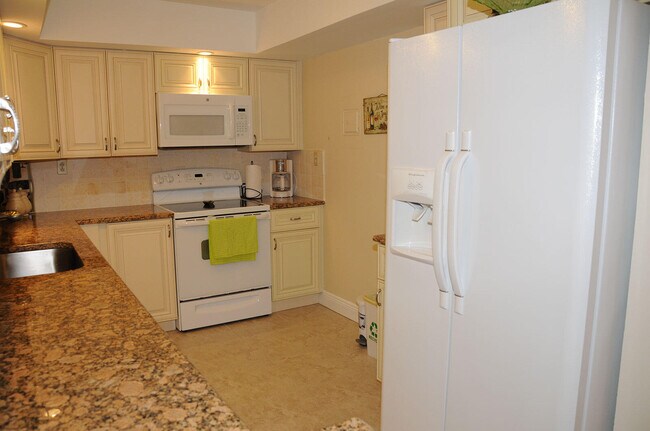 Foto del edificio - 525 N Ocean Blvd