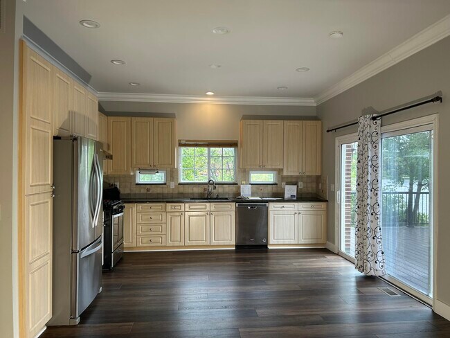 Foto del edificio - 3165 Kenrick St