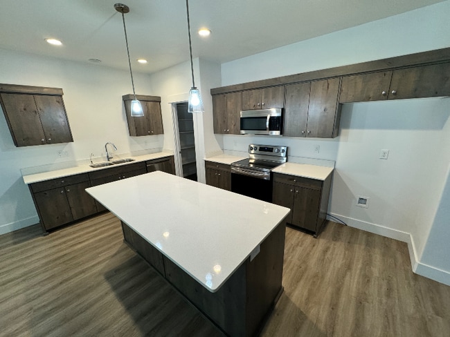 Building Photo - 2080 W 1755 S