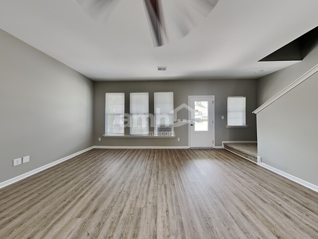 Building Photo - 144 Pine View Crossing