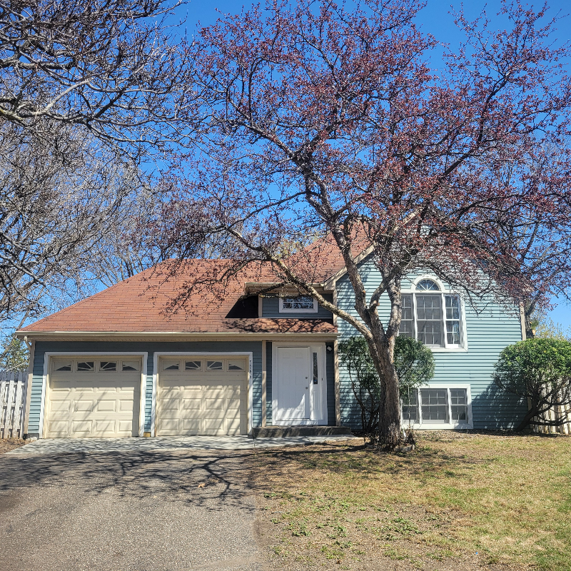 Foto principal - 5086 Arrowood Ln N