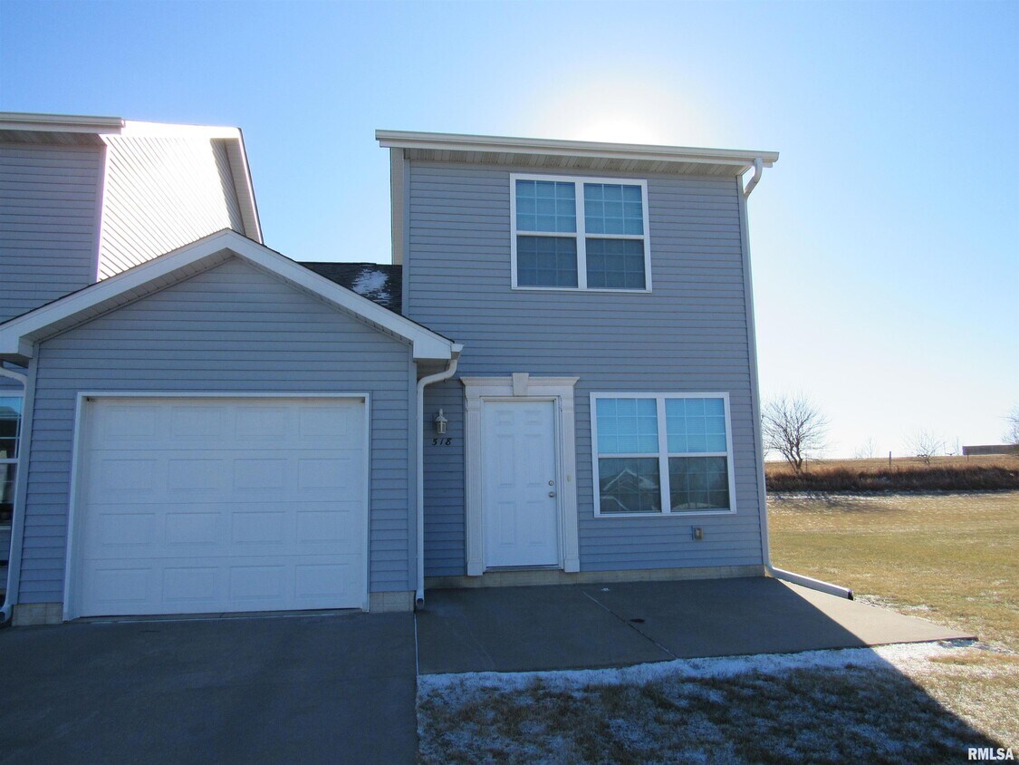 Foto principal - 518 Prairie Meadow Dr