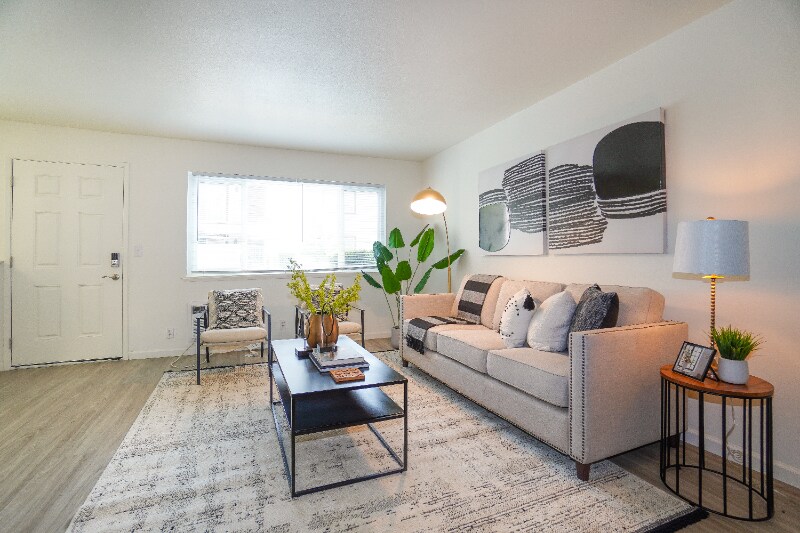 Foto principal - 581 Giuffrida Ave