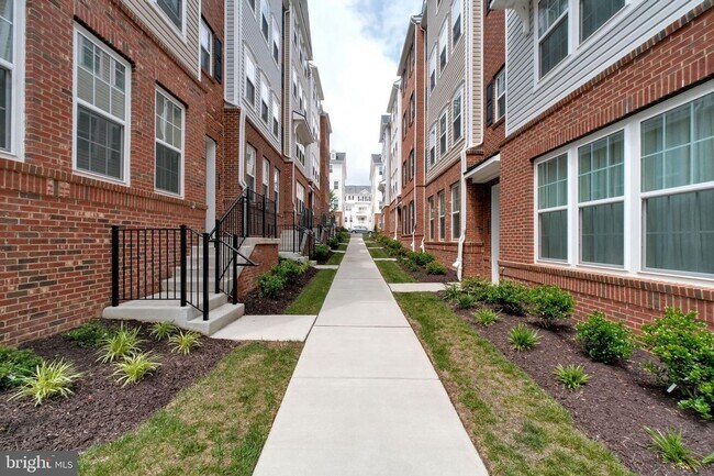 Foto del edificio - Townhouse in Owings Mills