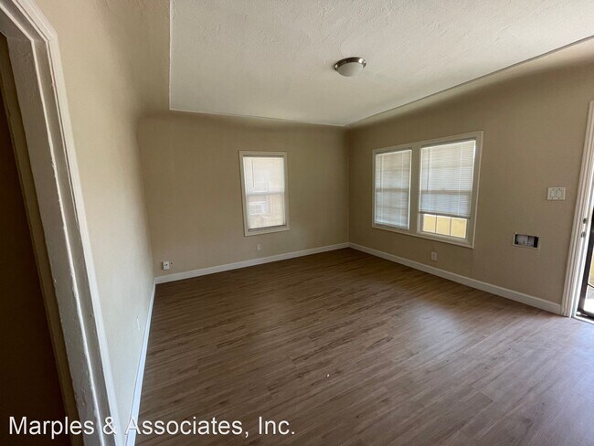 Foto del edificio - 4 br, 2 bath House - 451 E. 9th Street
