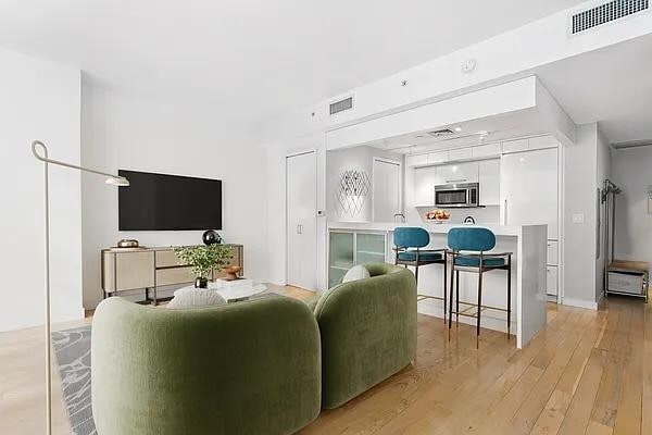 Foto principal - 50 Franklin St