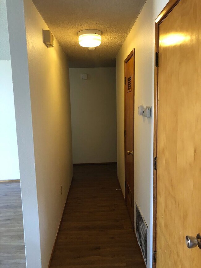 Foto del edificio - Spacious NW Corvallis Duplex - 3 Bedroom 1...