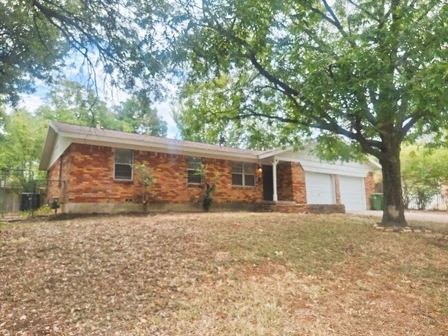 Building Photo - 7204 Karen Dr