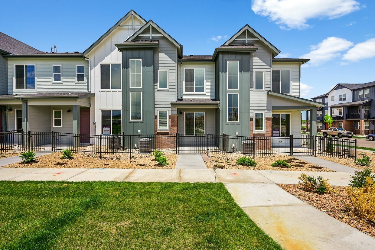 Foto principal - 6817 Huddersfield Pl