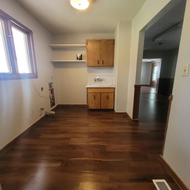Foto del edificio - 618 E 7th St