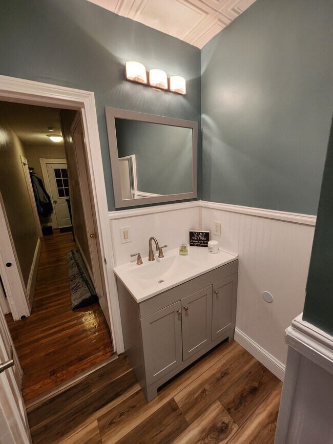 Foto del edificio - 72 S Central St