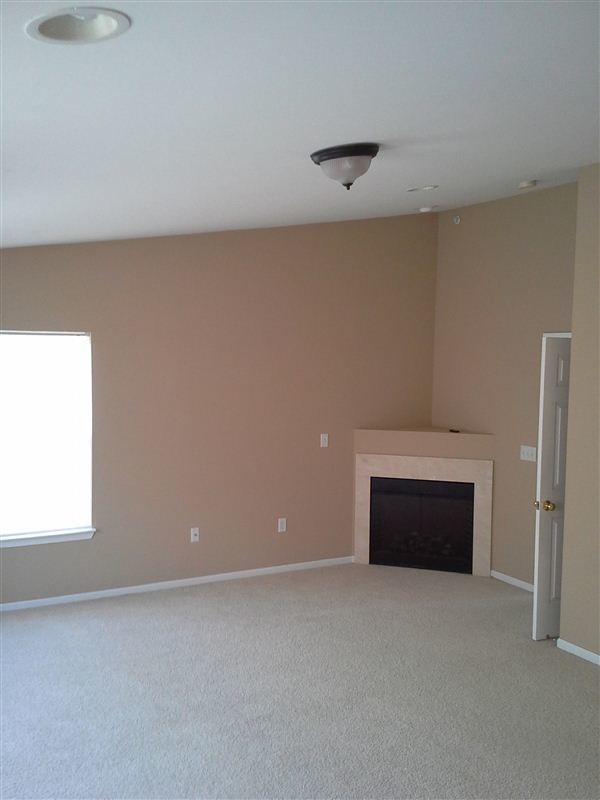 Building Photo - 2 br, 2.5 bath Condo - 22710 Goddard Rd 22...