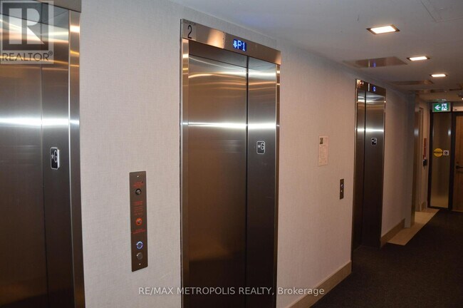 Photo du bâtiment - 335 Wheat Boom Dr.