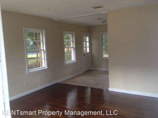 Building Photo - 3 br, 1 bath House - 4020 Singer Drive