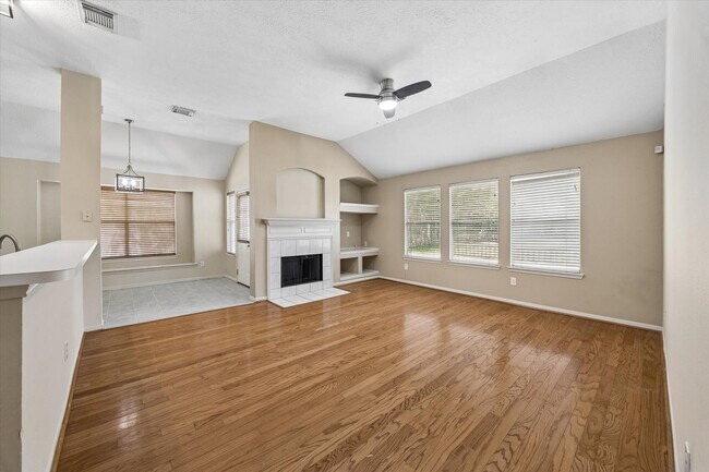 Building Photo - 9714 Shadowglade Ct