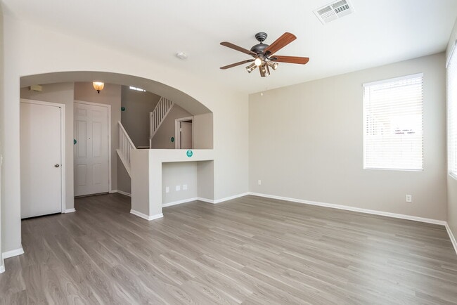 Foto del edificio - 1945 Barrel Oak Ave