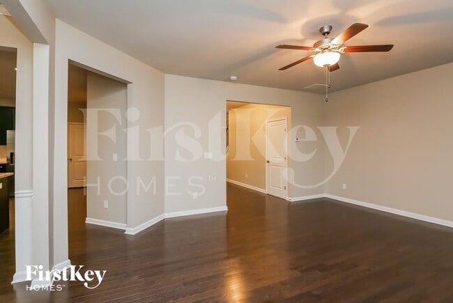 Foto del edificio - 2119 Charcoal Ives Rd