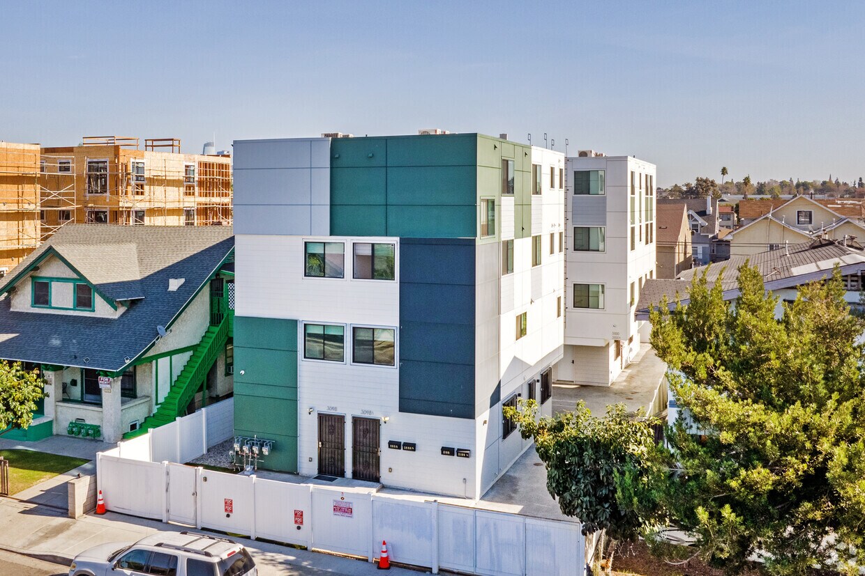 3100 S Normandie Ave Apartments in Los Angeles, CA