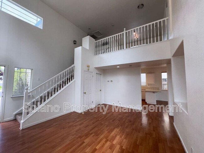 Foto del edificio - 667 Grafton Way