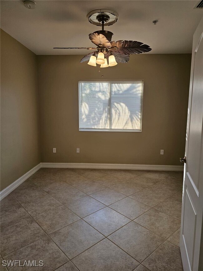 Building Photo - 7835 Regal Heron Cir