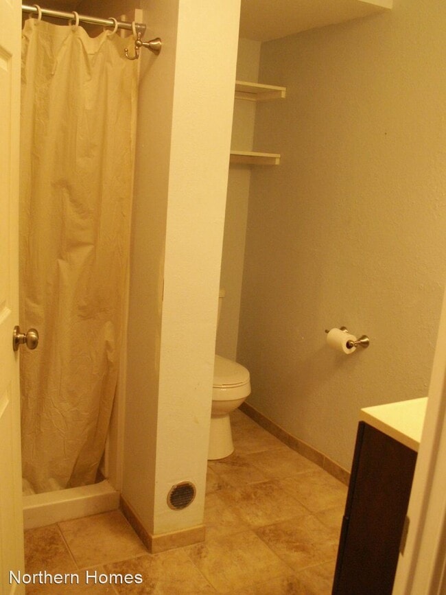 Building Photo - 3 br, 2 bath House - 1544 Hilton Ave