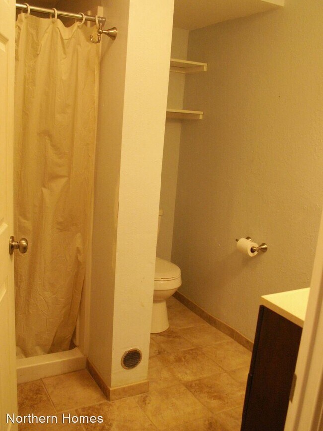 Foto del edificio - 3 br, 2 bath House - 1544 Hilton Ave