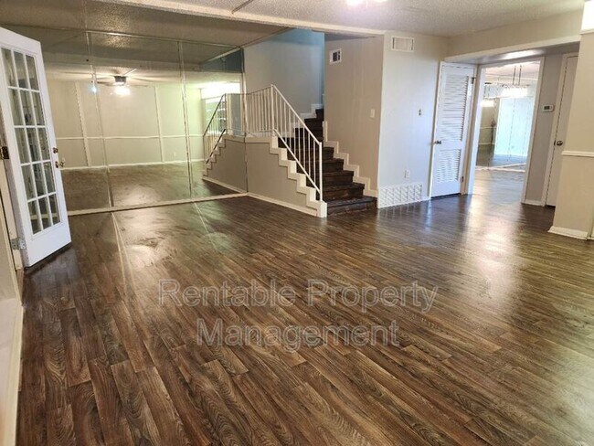 Building Photo - 6238 Wheaton Dr