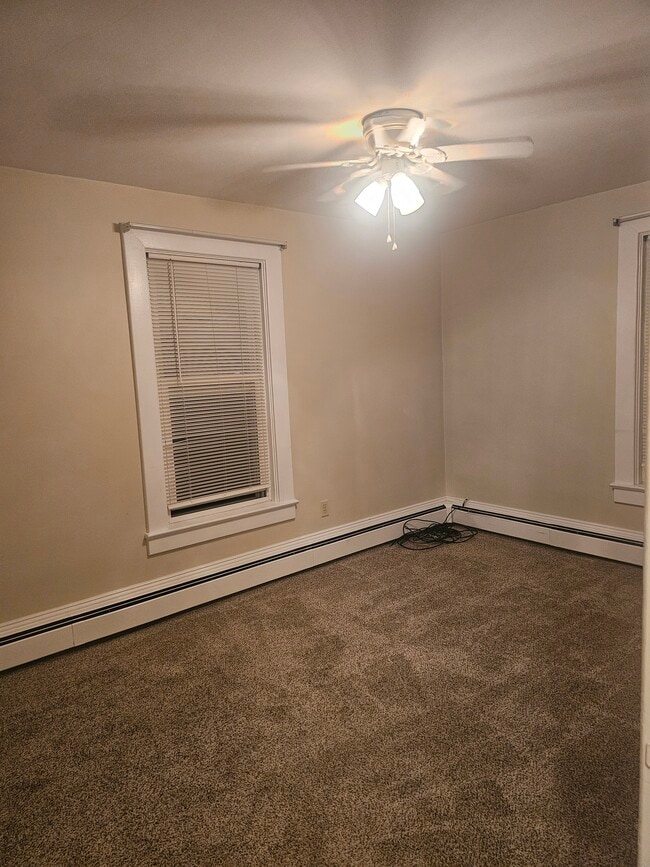 Building Photo - 519 Garber St
