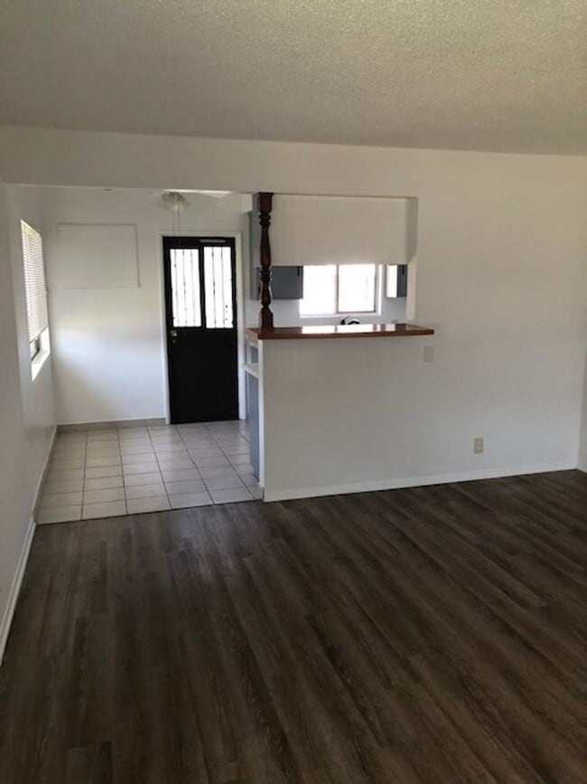 Building Photo - 9847 Loftus Dr