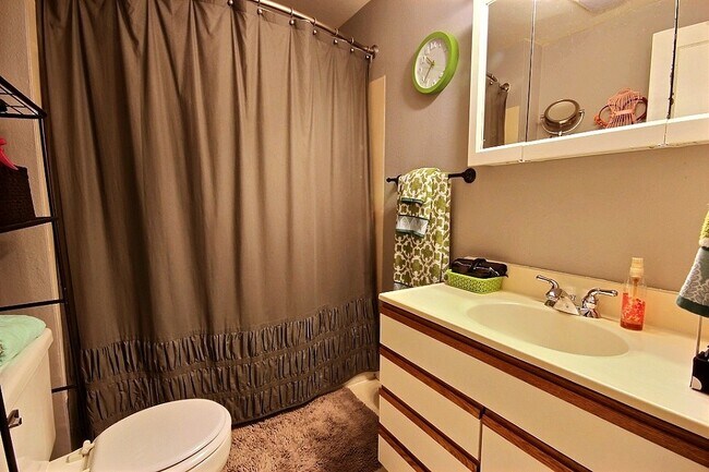 Foto del edificio - 9406 1st Ave NE