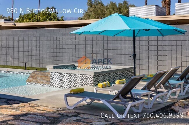 Building Photo - 980 N Buttonwillow Cir