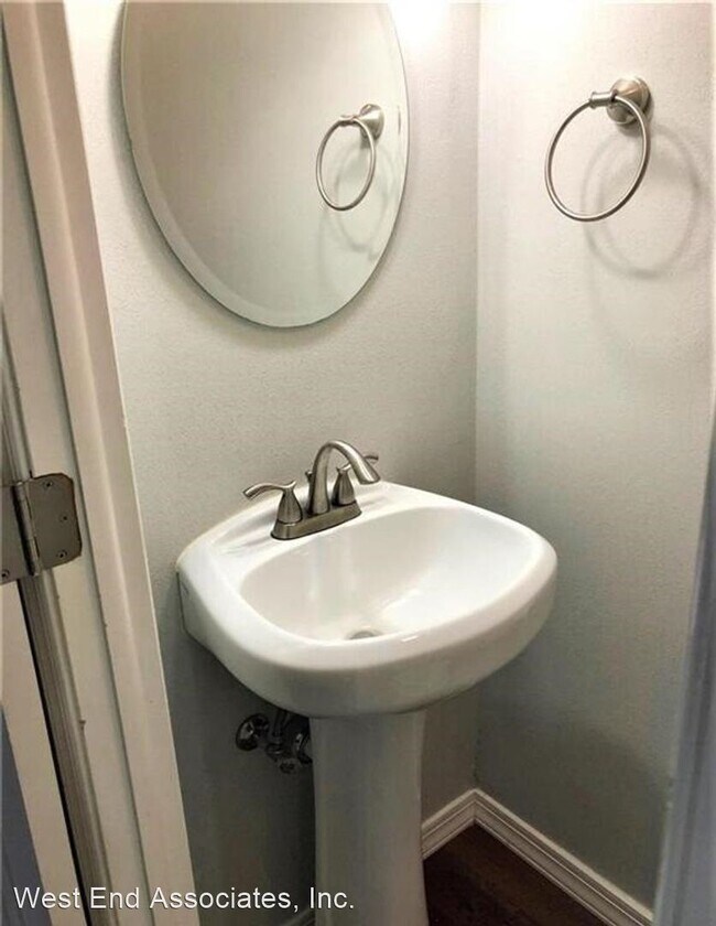 Foto del edificio - 3 br, 1.5 bath House - 1200 Eagle Street