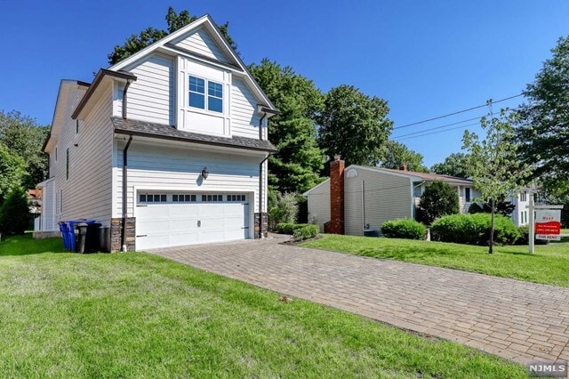 Building Photo - 119 Columbus Dr