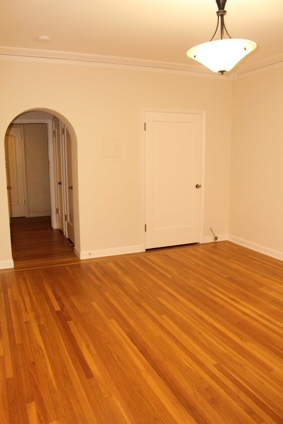 Foto principal - 1755 Van Ness Ave