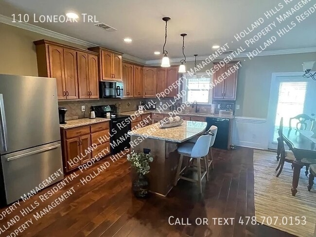 Building Photo - 110 Loneoak Trl