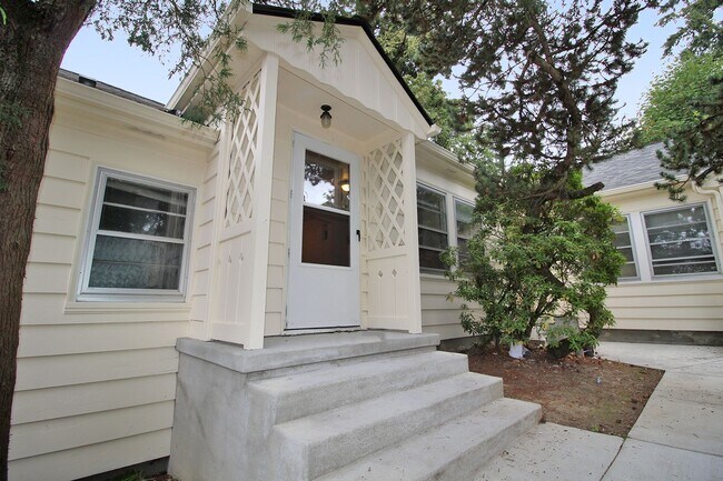 Foto del edificio - 3507 SW 11th Ave