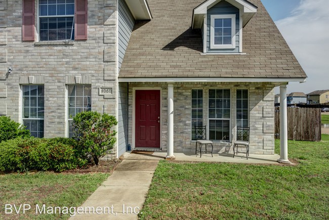 Building Photo - 4060 Southern Trace Ct
