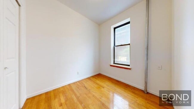 Building Photo - 3 bedroom in Manhattan NY 10003