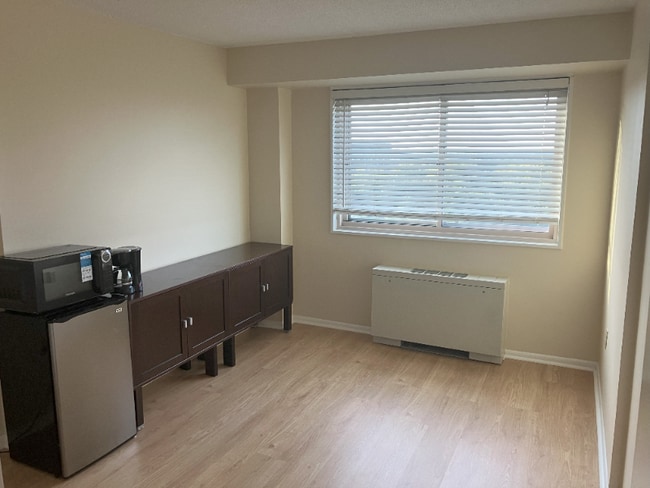 Foto del edificio - 2500 N Van Dorn St