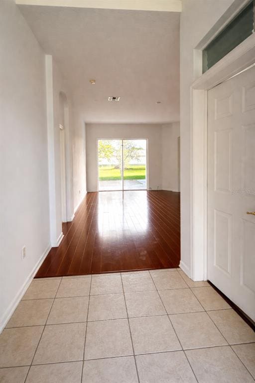 Building Photo - 927 Shadowmoss Dr