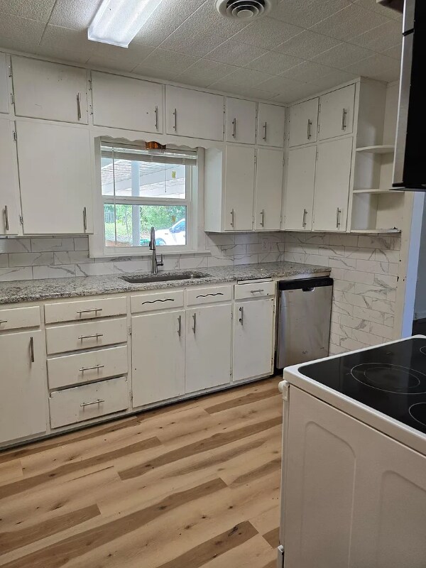 Building Photo - 811 E Navarro St