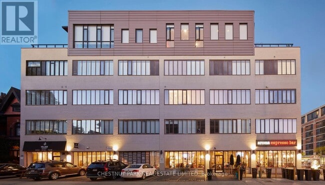 Building Photo - 540-540 College St
