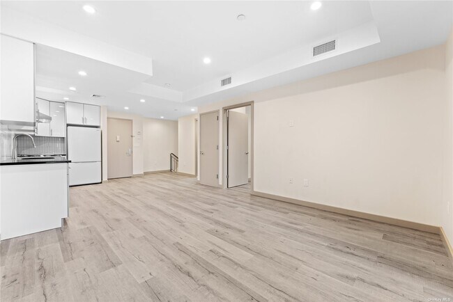 Foto del edificio - 849 Madison St