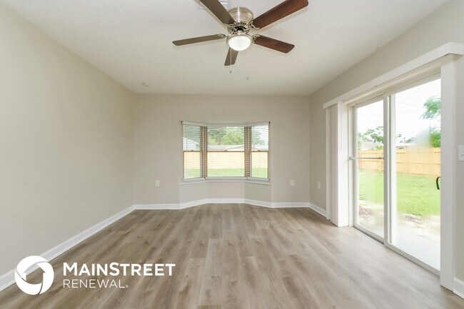 Foto del edificio - 114 N Meteor Ave