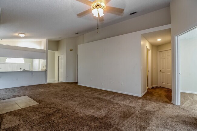 Building Photo - 7915 Barclay Rd