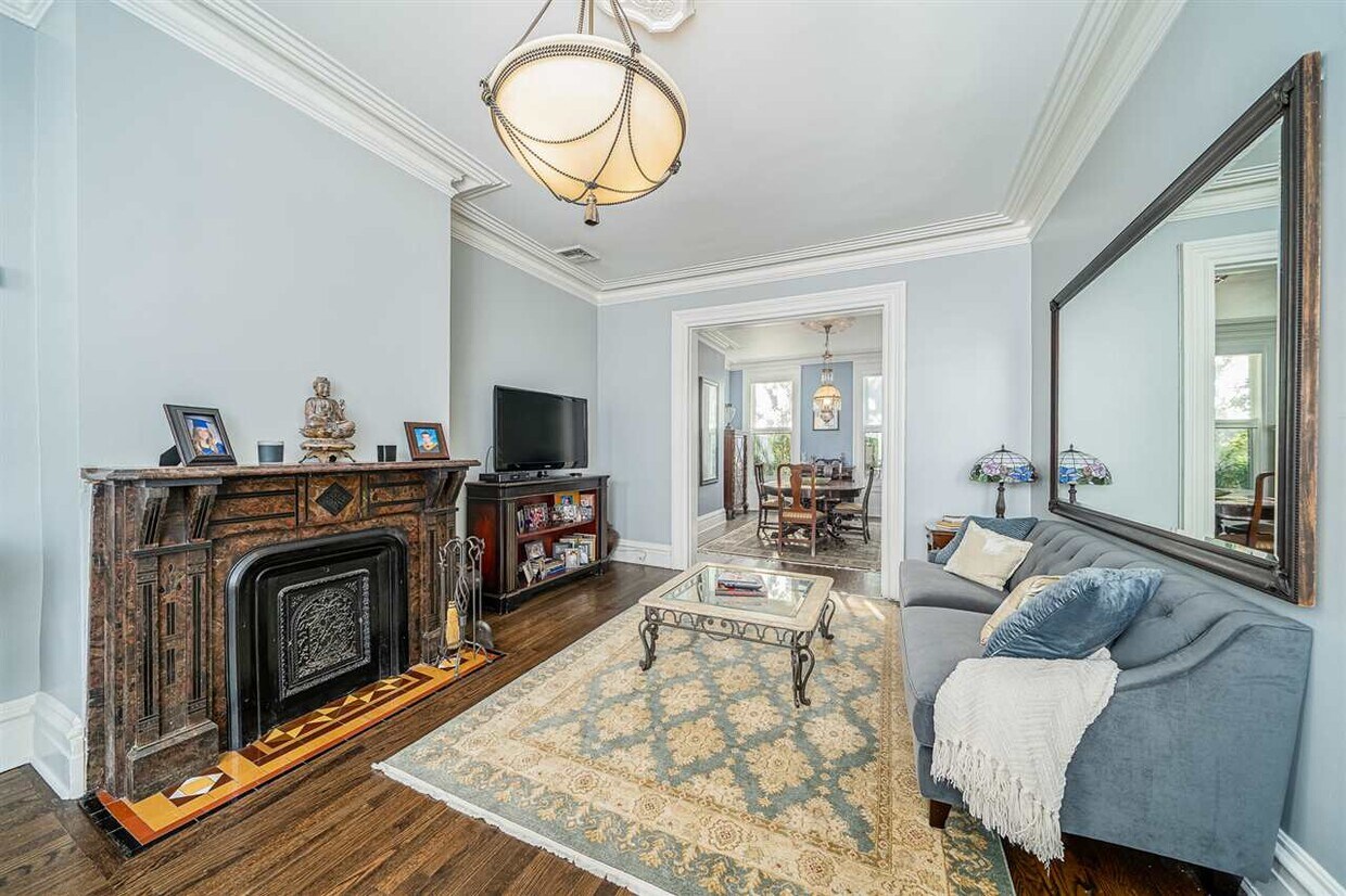 Foto principal - 343 Webster Ave